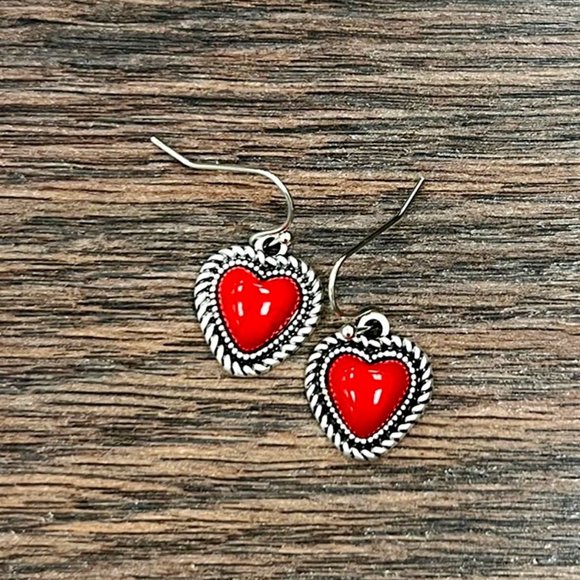 Red Heart Small Dangle Earring - Picture 1 of 2